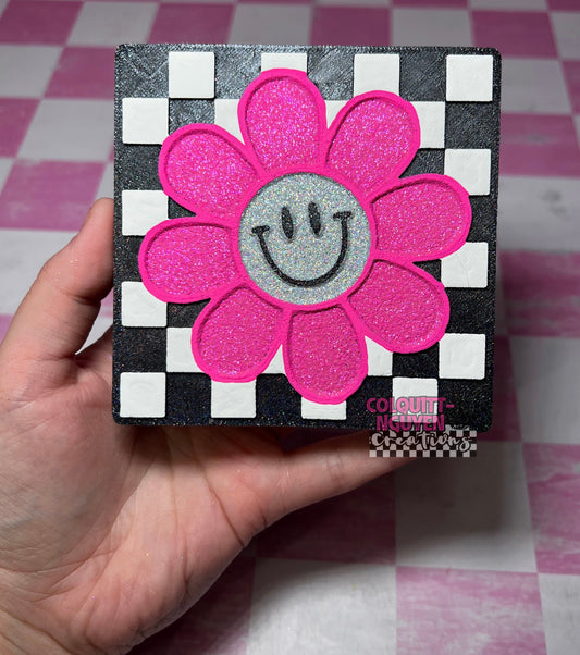 Checkered Flower