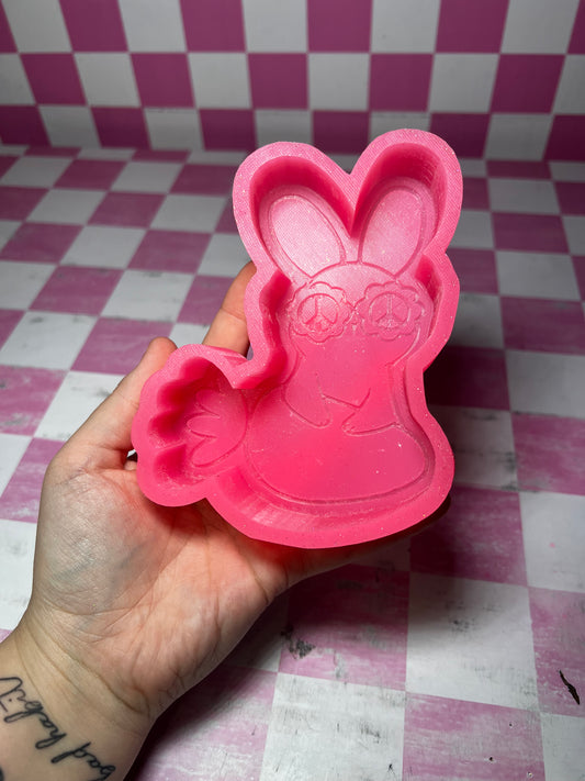 Bunny On Carrot - ABC